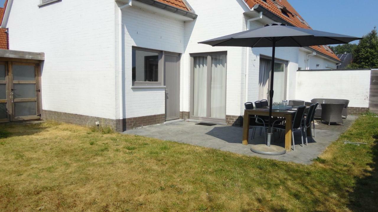 Vakantiehuis In Knokke-Heist Met Tuin En Parkeerplaats Exterior foto